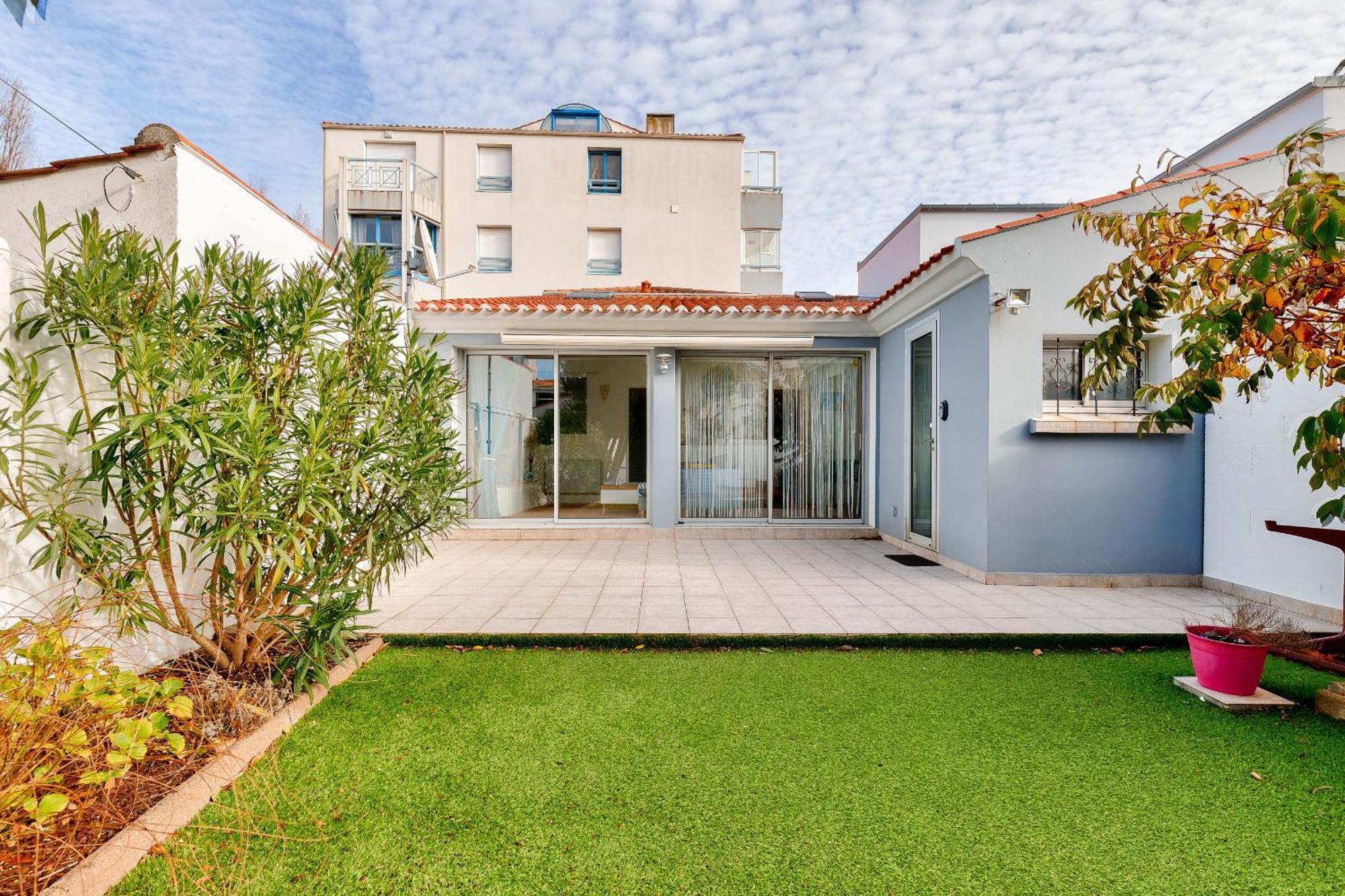 Entre Coeur De Ville Et Plage, Maison Pour 8 Saint-Gilles-Croix-de-Vie Eksteriør bilde
